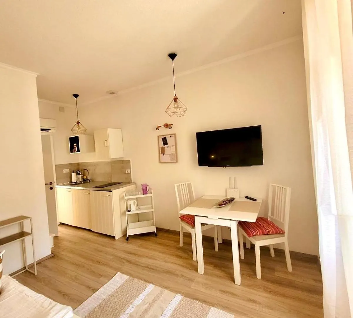 Gradolina Apartment Pula 0*,  Hırvatistan